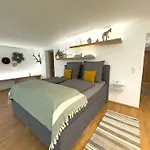 Dengg Down Town Deluxe Apartman
