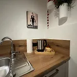 Dengg Down Town Deluxe Appartamento Innsbruck