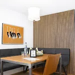 Dengg Down Town Deluxe Apartman Innsbruck