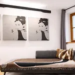 Dengg Down Town Deluxe אינסברוק